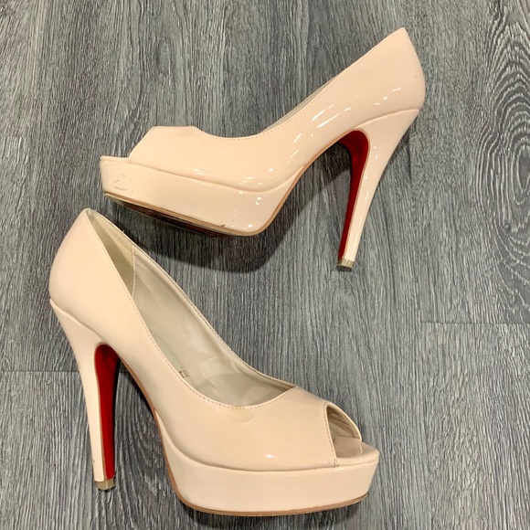 Christian Louboutin Peep Toe Cream stiletto heels - Picture 5 of 8